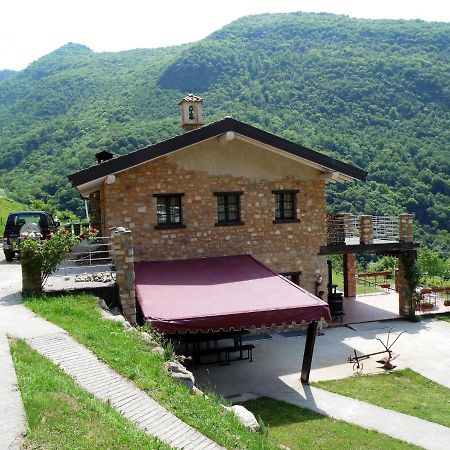 In A Green And Relaxing Atmosphere With Pool And Stunning Lake View Marone Exterior foto