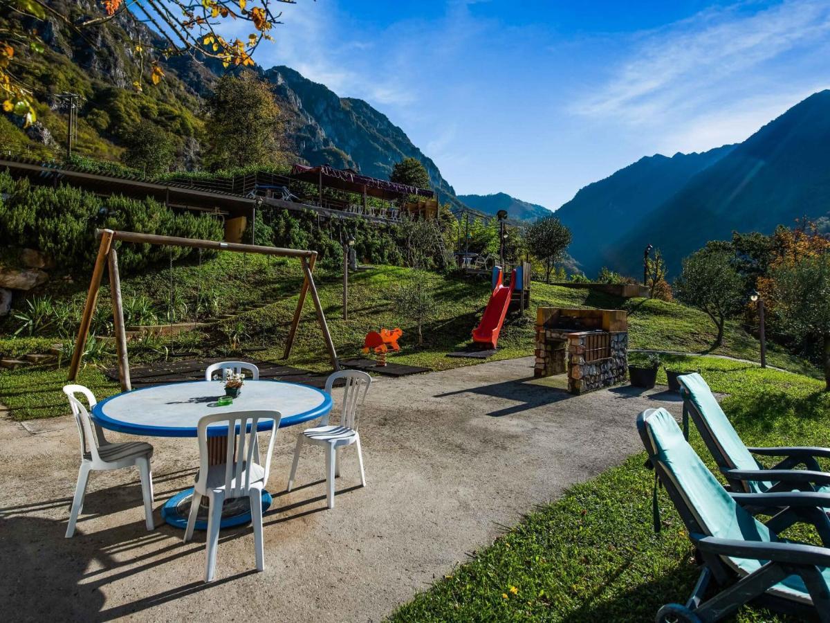 In A Green And Relaxing Atmosphere With Pool And Stunning Lake View Marone Exterior foto