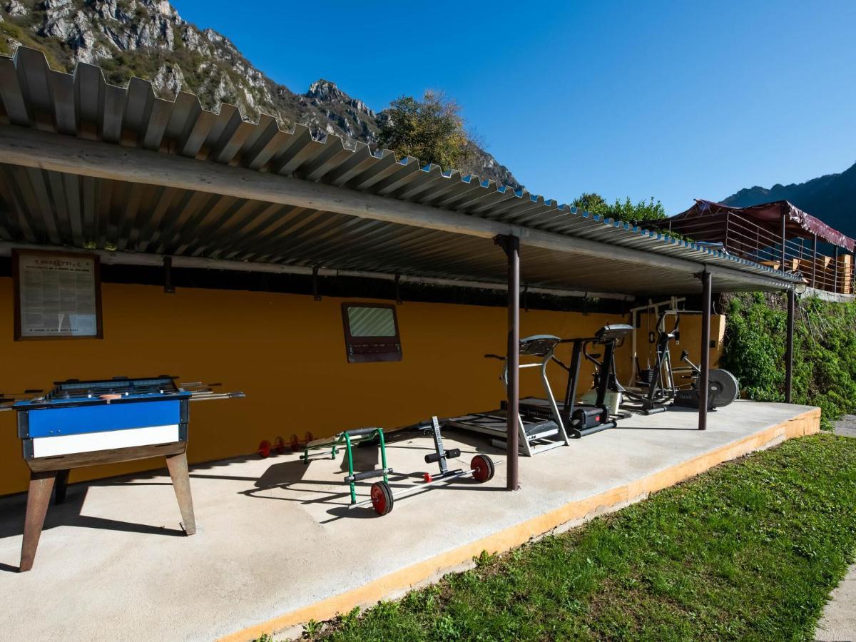In A Green And Relaxing Atmosphere With Pool And Stunning Lake View Marone Exterior foto